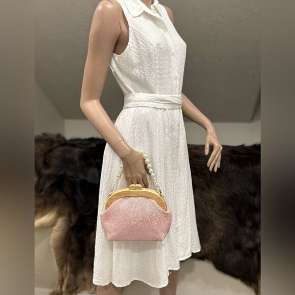 Pink Embossed Leather Handmade Round Wooden Frame Clutch/Crossbody & 2 Chains - Picture 5 of 16